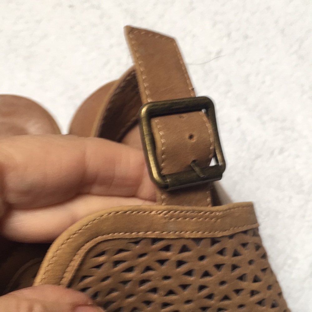 Universal Threads Brown Sandals - image 3